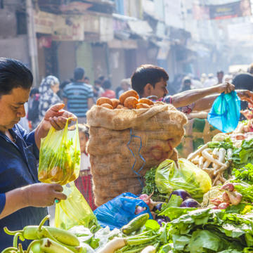 Shutterstock 124075144 markt indiared 768x512 shutterstock 124075144 markt indiared 768x512