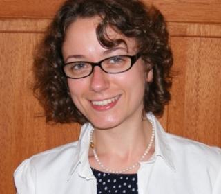 Dr Mary Marshall